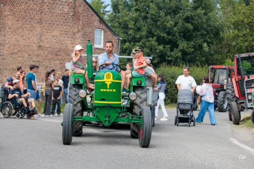 Course et défilé de tracteurs